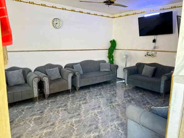 السلام عليكم دار للبيع حي المرتضى طابو زراعي سند 25
ومسجل في بلدية المحموديه على التطويب وبي قصاصه
مساحة الدار 120 متر غرفة نوم وحده البيت بحاله ممتازه 
ومستعجل على البيع سعره 40 وبي مجال شي بسيط
للتواصل واتساب او مراسلتي على الخاص 
***********
