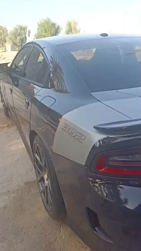 سلام عليكم جارجر مديل 22 اصل مكينه 3600 
رقم سليمانيه نكليزي سنويه 29 ماشيه 91 ألف km 
حادثه جاملاغات وبنيد محدث وبابين كلير بأمريكا 
سونار مرفق بالمنشور سياره جاهزه من كل النواحي مكان كربلاء سعر 192 وبيه مجال رقم ***********
