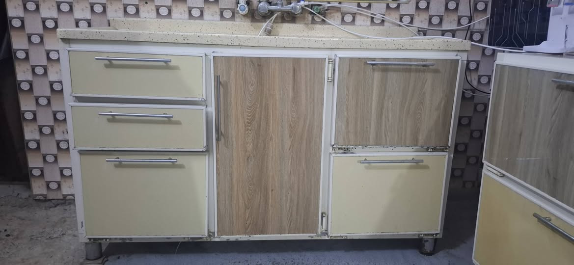 كاونتر تزکام طول 3امتار و20سم والسنك طول متر ونص حي الجوادین السعر 575 وبي مجال


**إذا كنت صاحب هذا الإعلان وتريد حذفه لأي سبب، رجاءا أرسل رسالة إلى الدعم الفني**