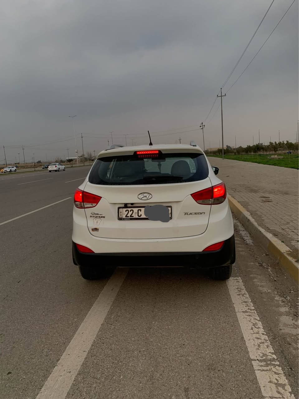 توسان خليجي
موديل 2013
عداد مسافه 141000 كم 
محرك 2000 دوش
كاميرا خلفية
5 راكب
المواصفات//
-تحكمات ستيرن 
-تدفئة
-تبريد
-كير ومحرك شرط
-زوج تايرات جديدة
-شاشة كبيرة
-رقم جديد (اربيل)

السيارة كلـــيــن ونظيفة جدا بمعنى الكلمة
سـعـر الـسـيـارة  160 وبيه مجال
العنوان كركوك

للاستفسار ***********
يوجد واتساب ايضا كركوك, العراق
