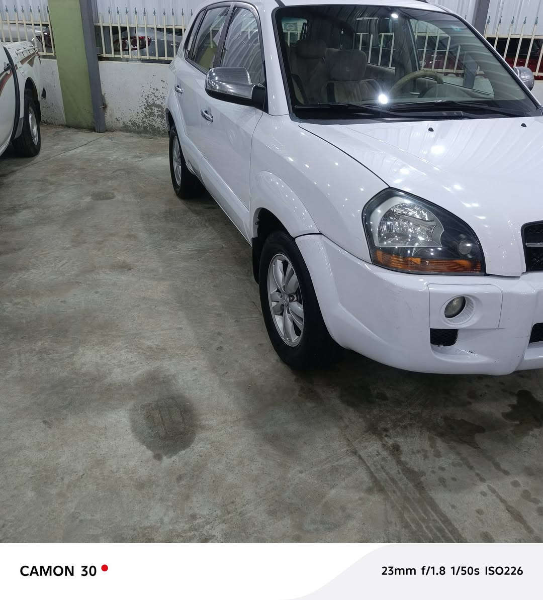 توسان خليجي موديل2010
قطعتين صبغ
ماشية 157
باسمي 
***********
