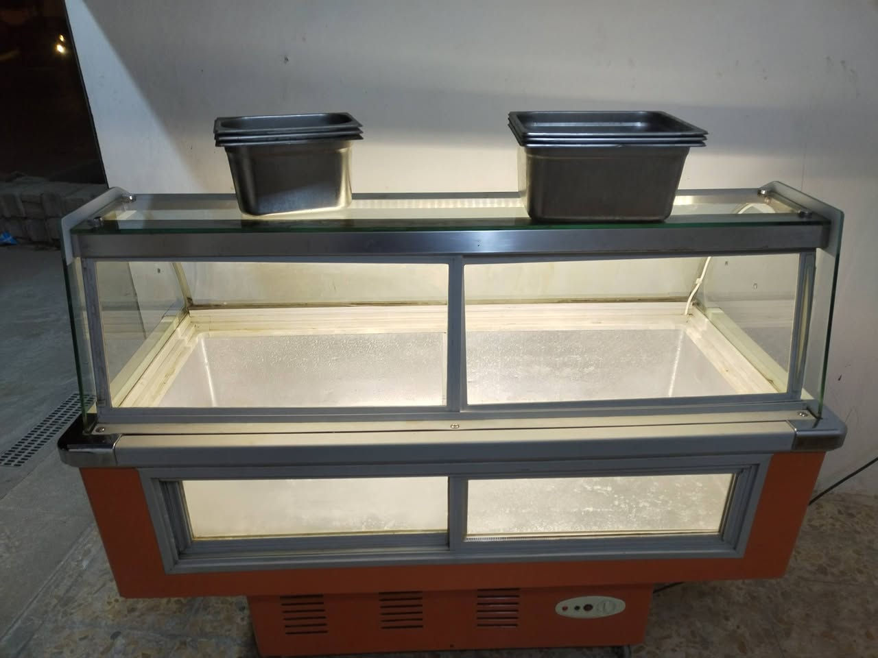 عارضه مقبلات بلاديه قرصه شركة طول متر ونص للبيع الشاري يتصل على الرقم *********** او خاص
