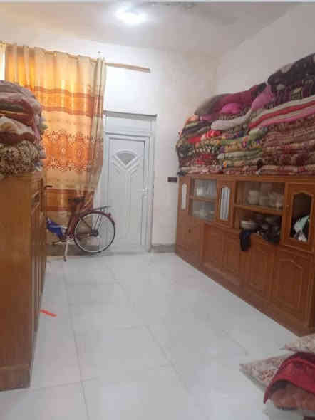 السلام عليكم
بيت للبيع او للمراوس 

الموقع:الحمزه الغربي حي بابل 

المساحه:180

متكون البيت من صحيات خارجيه وداخليه

غرفتين نوم صاله مطبخ منور وممر وستقبال

السعر:50وبي مجال

النوع:زراعي

للاستفسار الاتصال على الرقم ***********

او خاص 👍🏻
