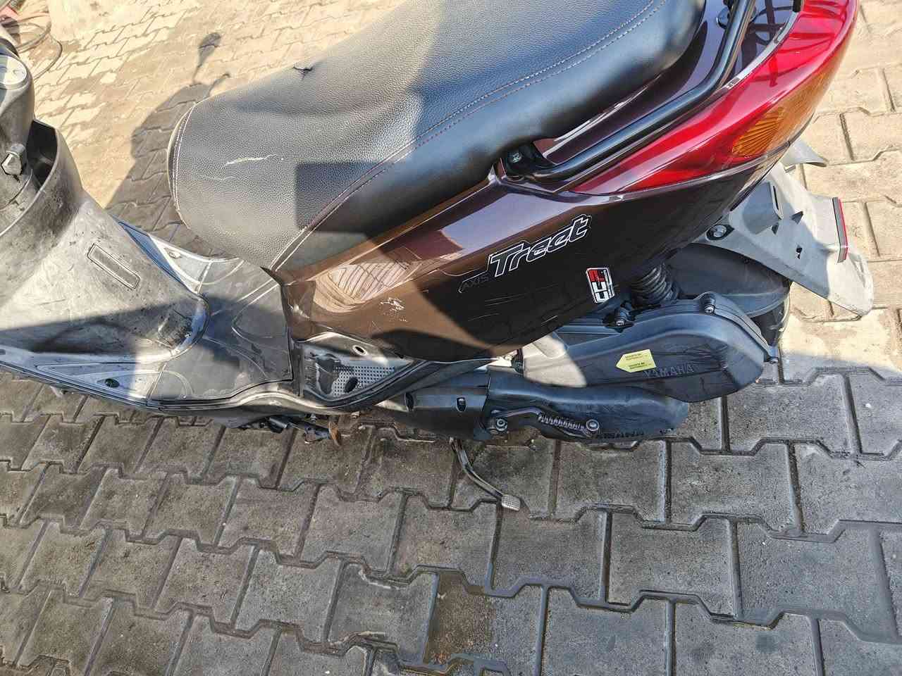 السلام عليكم
دراجة أكزز للبيع 
النظافة مثل ماواضحة بالصور 

السعر مليون و 550 الف بيها مجال قليل
***********
