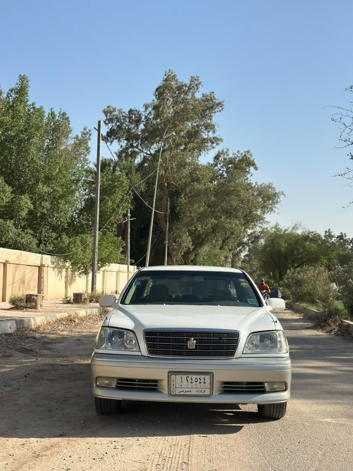 للبيع تيوتا كراون اللون أبيض محجل .

رقم كركوك لوحات حديد وسنويه عظم وملصق ، مفحوصه ومدفوع گمرگ بقرار 48 وقرصها واصل ، ادگها حاسبه وين ماتريد

كفاله من كص ونقل جثه واصوليات 

تحويرة النجف بالكامل فوگ وجوه ودشبول نجف .
المواصفات 
4دكم أصل.
تبريد قطعتين أمامي خلفي.
ثلاجه خلفيه
مكينه D4 وگير جدد قبل مده شادهن ، شرط ماي زيتي ودهنها ميتاسيو 
شاصي 75 
اربع كشنات كهرباء.
مثبت سرعه +تحكم ستيرن.
برده خلفيه كهرباء .
كيجات دبل شاشه
ويل نجمه أبيض حجمه ١٦
عاديه مو كرستال
كامره خلفيه متحرك.

سياره مال جناي مو تكسي
العنوان🏡النجف الأشرف - المناذره 
السعر💵 ١٢٠ وبيها مجال قليل للشراي.
للاستفسار ***********📞📲 

 والله يرزق الجميع
