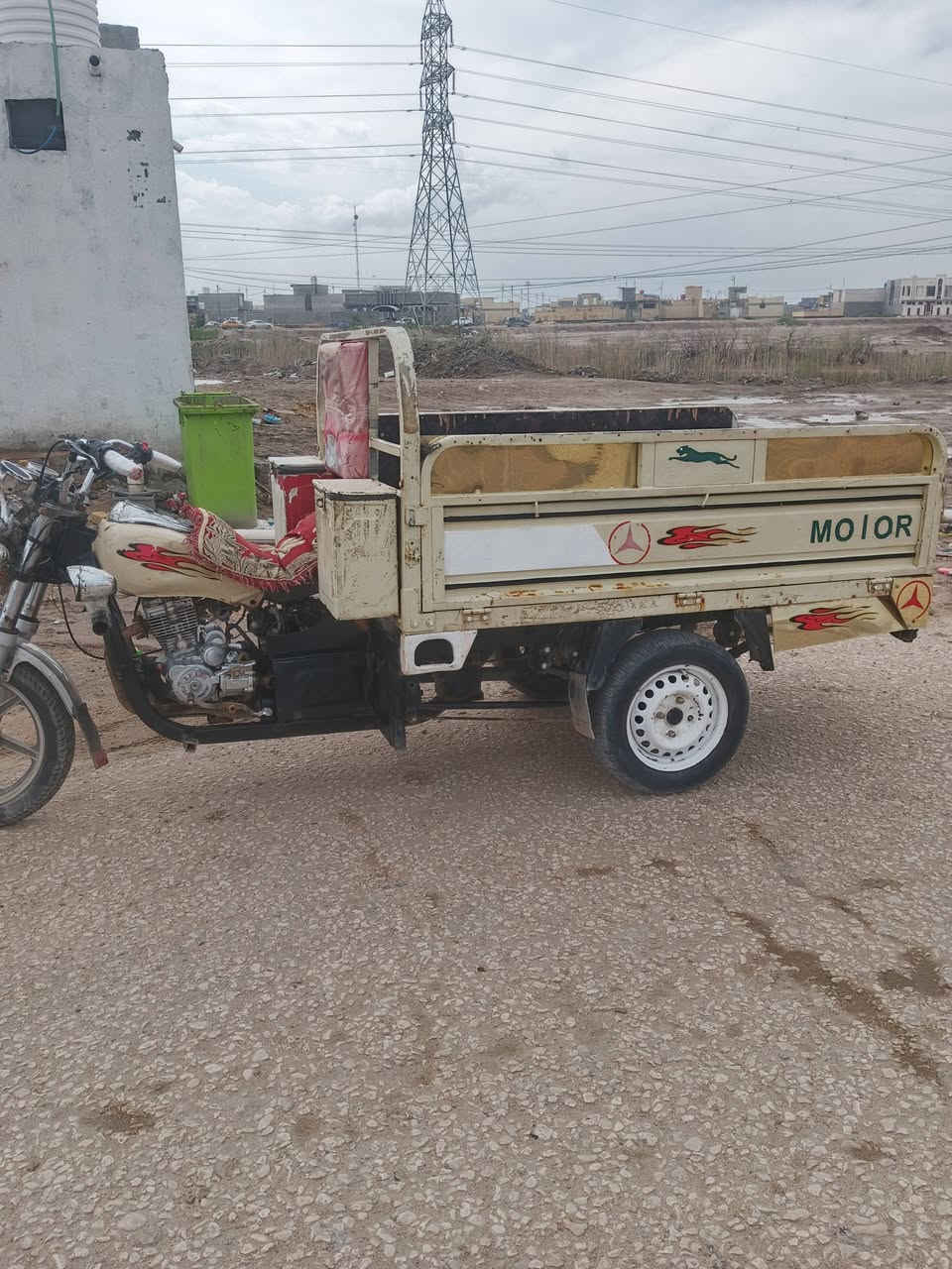 السلام عليكم ستوته للبيع موديل 2017 الشراي يجي خاص ***********
