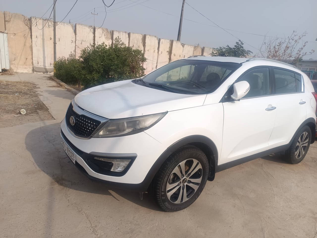 سبورتج 2011خليجي سياره جاهزه رقم بغداد انگليزي 
السونار مرفق بيهه ضربه بلجديد مامصورهه باب السايق
السعر 126 وبيهه مجال للشراي 
مكانها الكوت ***********
