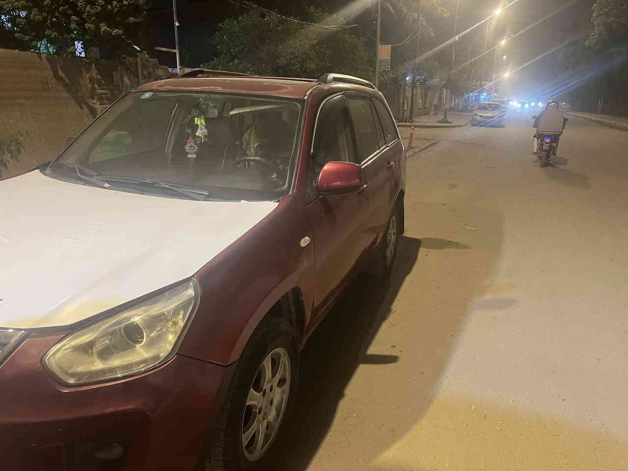 سلام عليكم سياره تيكو 13 مكفوله مكينه كير حداديه تبريد سياره كامله ومابيه نقص مرتبه وحلوه وكاعده مكاني بابل رايده ب55 وبيه مجال للعزاز سياره نضيفه وحلوه ***********
