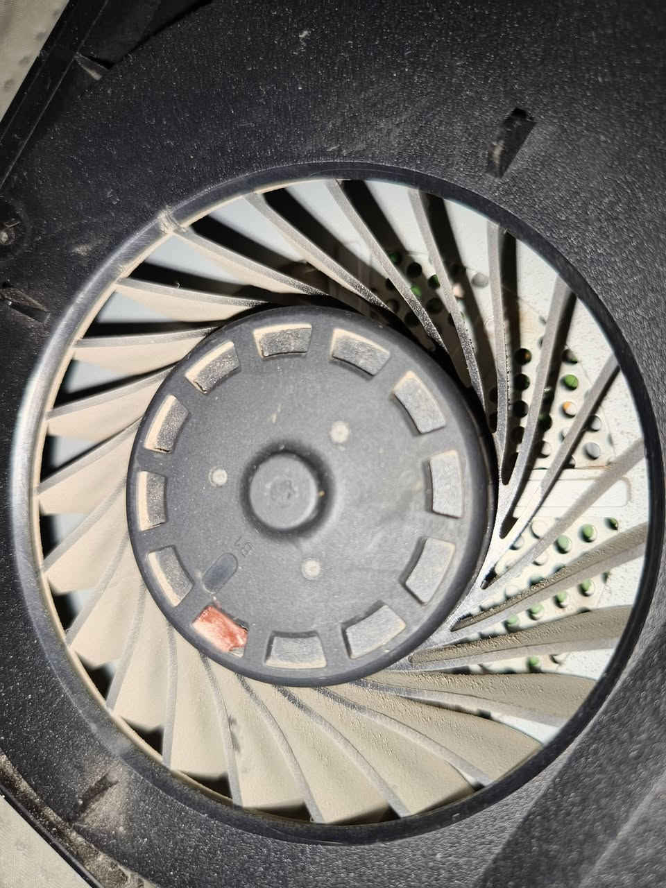 بلايستيشن4 برو
نضافة فول
 وية لعبتين ريد ديد ريدمبشن2 و GTA5 
مع 2جويستك وكيبلات الشحن السعر كامل (200 قفل) بيع مستعجل رقم التواصل..... ***********
