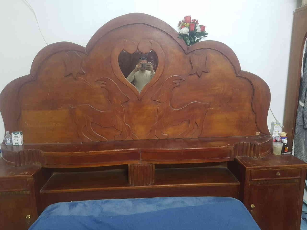 السلام عليكم غرفة نوم كامله للبيع + دوشك ماله
السعر ٣٥٠
الاتصال *********** 
المكان حي رمضان
