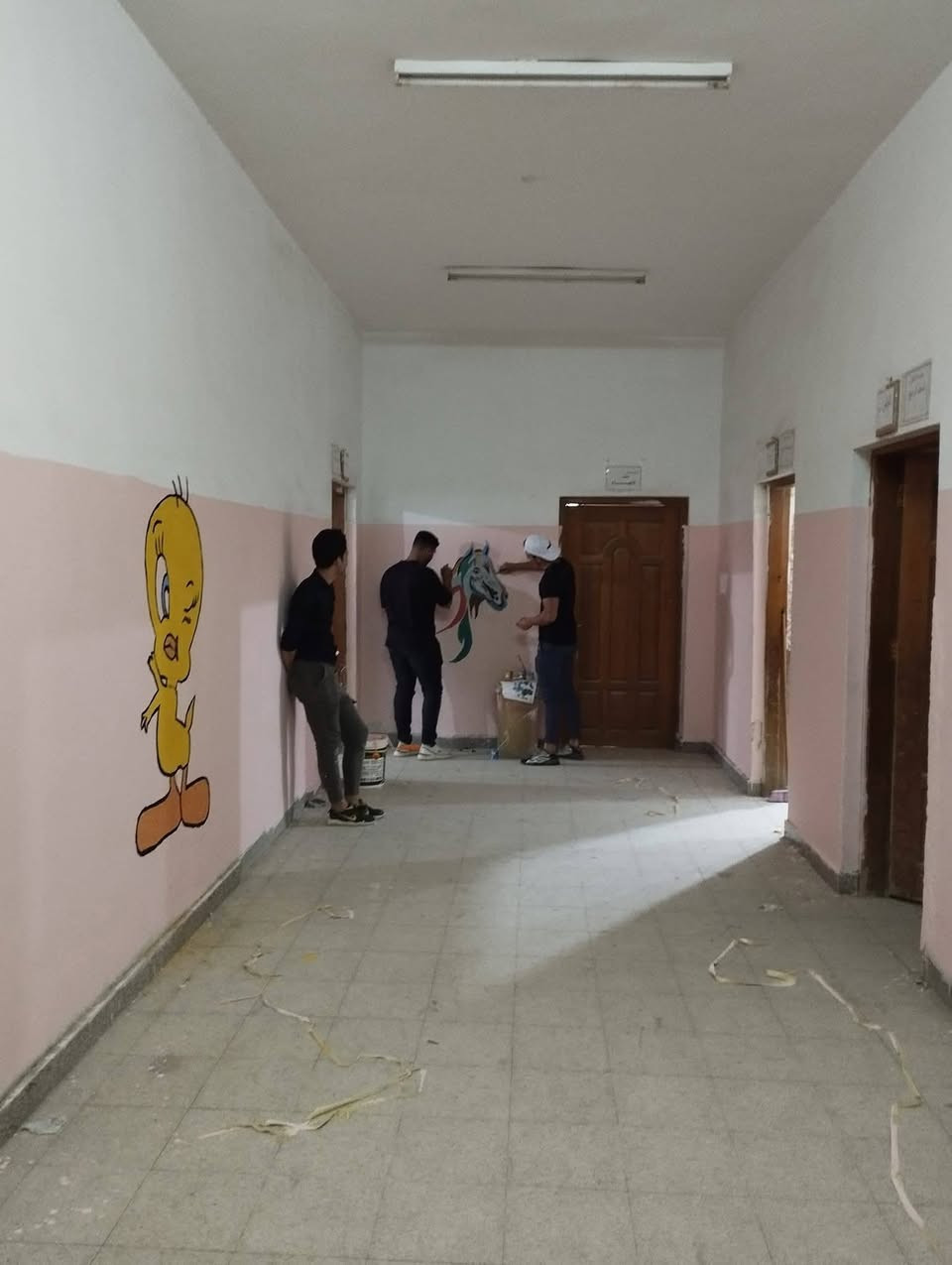 الاساتذه الاعزاء 
مدراء المدارس الحكومية في كربلاء 
نعلن لكم عن مبادرة (مدرستي اجمل ) التي ينفذها فريق رسامين الامل التطوعي  التابع لمؤسسة لمسة أمل 
تهدف المبادرة لصبغ ورسم وترميم المدارس مجانا 
للحجز يرجى تواصلكم معنا من خلال الاتصال 
***********
أو مراسلتنا 
#عازمون_على_تغيير_واقع_مدارس_كربلاء
#بيئة_مناسبة_لابنائنا_الطلبة 
#رسامين_الامل ❤️✌️
لمن يود الانضمام للفريق للتطوع نشرف بالجميع 
جزء من اعمالنا السابقه خلال ال ٥ سنوات السابقه تم تنفيذ أكثر من ٥٠ مدرسة ودوائر وروضات حكومية 👇😍
