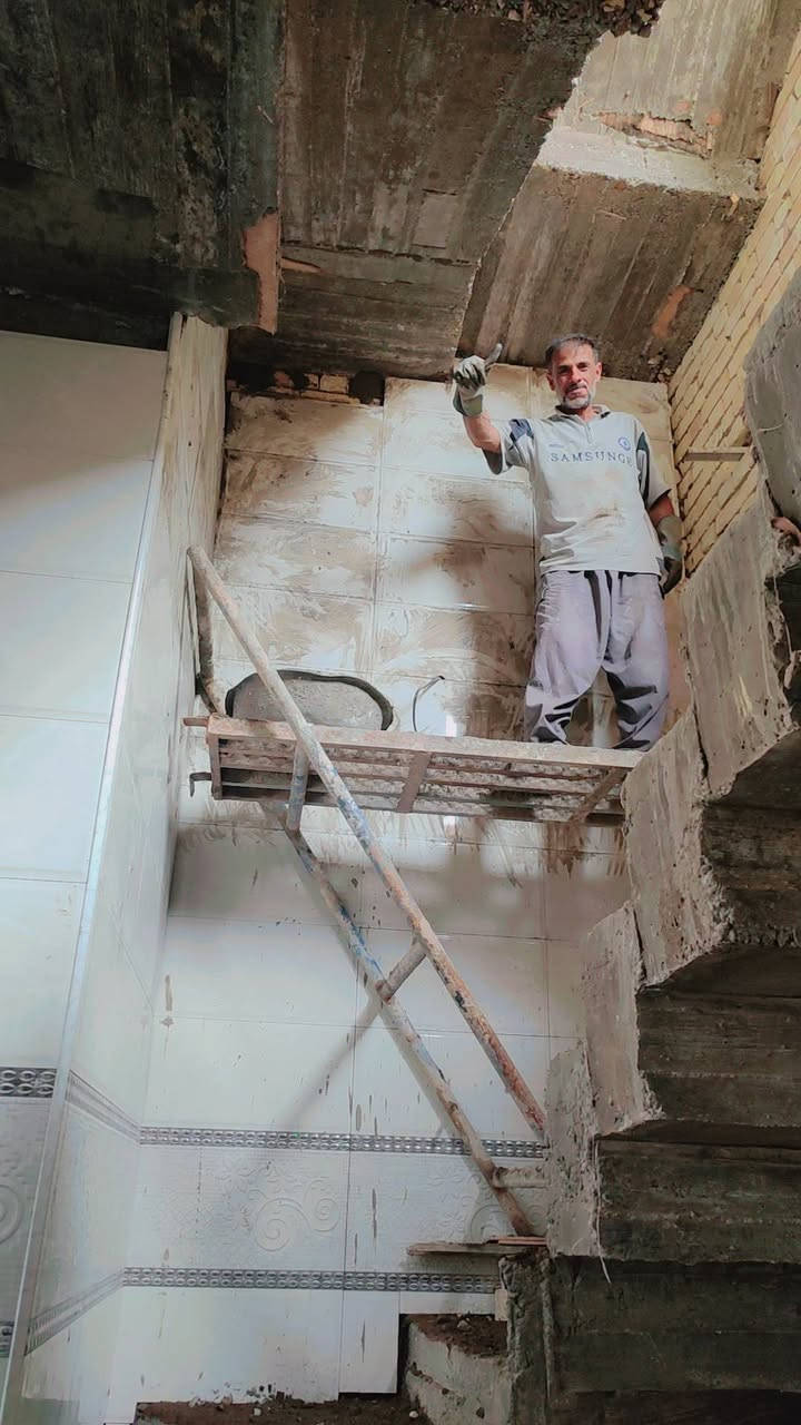 شغل سيراميك درجه اولا هذا جزء من عملنه اي استفسار اتسال على هذا رقم ***********
