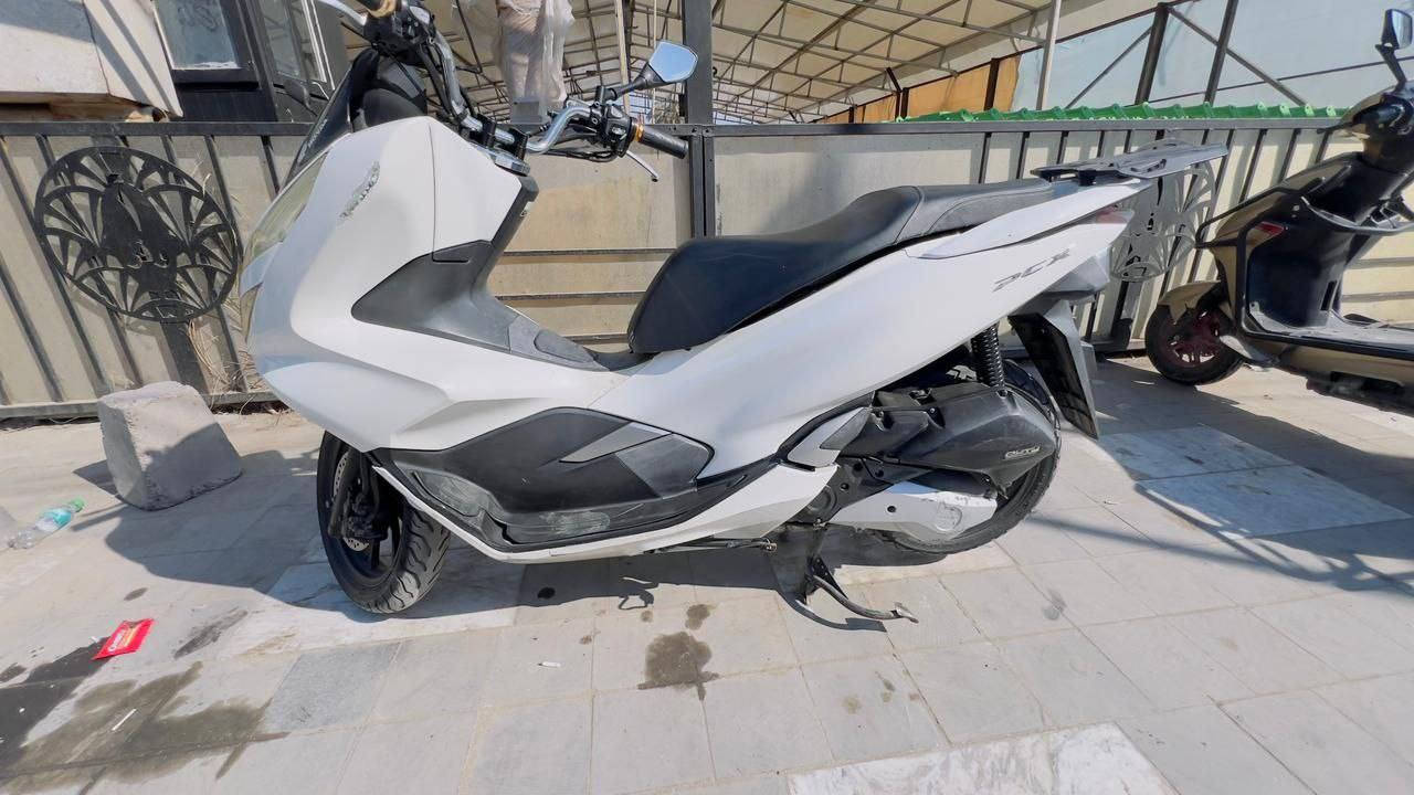 سلام عليكم
بي سي اكس الجيل الثالث ✅
ياباني 150✅
حساس زدحام✅
حساس ستان✅
تدفأ بدأت. ✅
وراق كاملة ورقة معرض أو منفيس ✅
بيه شخوط موضحه بل صور ✅
الدراجة شلعة أو معدل ✅
معدلك 110اذا ما طلعت رجعه✅
عناواني بغداد الزعفرانية ✅
***********متواجد واتساب أو خاص ✅
