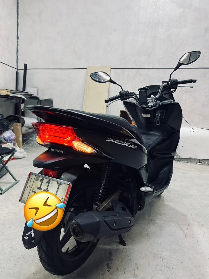 السلام عليكم
مكلف بل نشر غير متواجد في الفيس
من رخصة الادمن
Pcx 150 كفر محرك 
درجة مرقمة باسمي تحويل ثاني يوم كامل مكمله اي نقص ماببه خير من الله ماشيه 81 الف مكاني الكاظمية 
الاستفسار *********** متواجد واتساب
