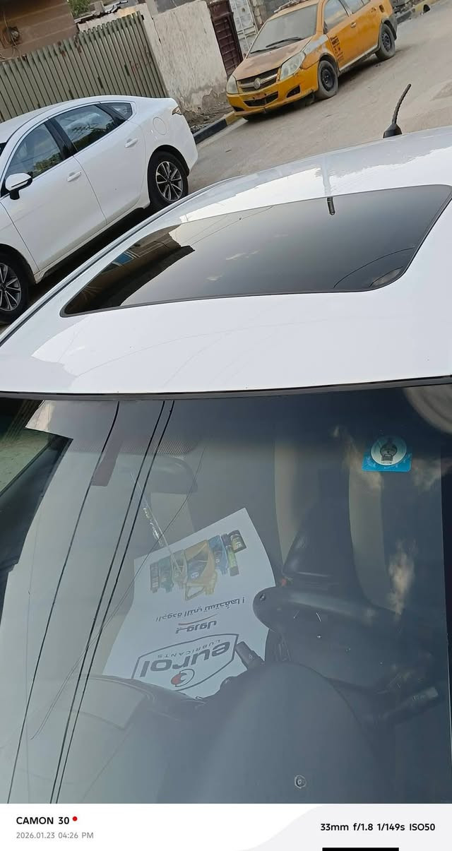 سيراتو لبيع 2012.
‏سياره فول ومكفول  ماعده الموضح بل سونار 
‏بارد وتكحيل 
‏ملاحضة .البنيد فقط مفتوح وليس مبدل لان شادين محرك جديد 
‏
‏VIP مواصفات 
‏1. بصمه ابواب + بصمه تشغيل+ فتحة سقف + اشير مري
‏2. محرك 1600 دكشن عالي 
‏3. حساسات خلفيه
‏4. تبريد+. تدفئة كشنات + هيترات ستيرن 
‏5.. هيترات خلفيه+ اماميه 
‏6. ويل كب عدد 5
‏7. كير رياضي 6 نمر طياره
‏8. بلوتوث+ اوكس
‏9.شفتات كير بل ستيرن 
‏10. فول تحكم ستيرن+ حاكيه 
‏11. بغداد هزه وسنويه جديده 
‏
‏سعر 110
‏مكان بغداد حي الحسين 
‏   .ويوجد وات ساب بل رقم 
‏+9647775936248
‏
