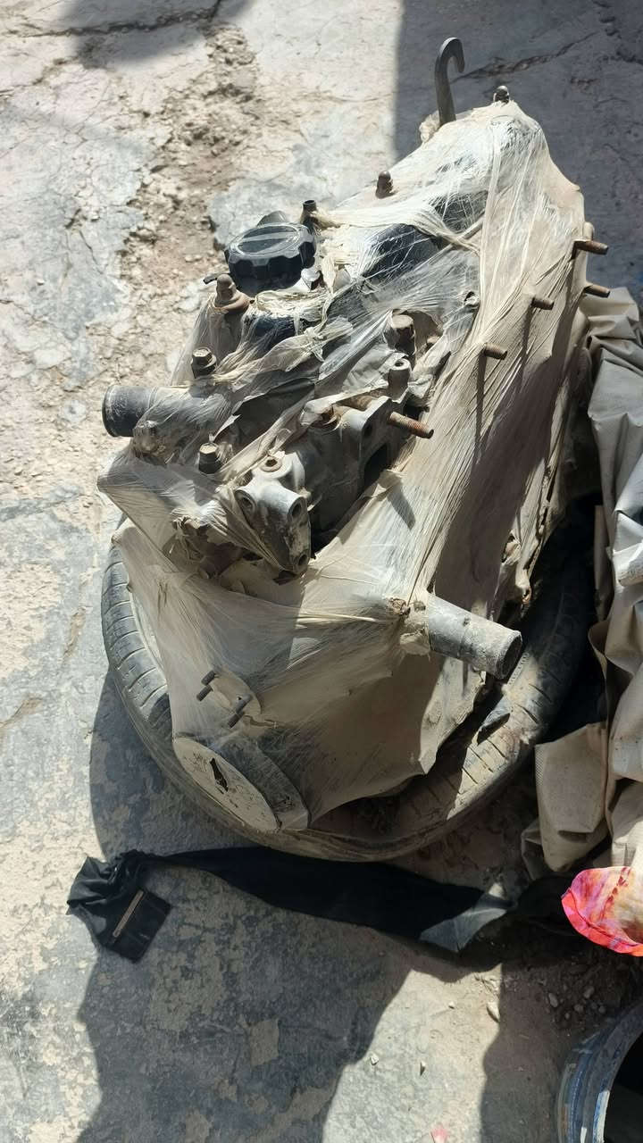 السلام عليكم مكينه فاتون للبيع مقفوله سعر 650 وبيها مجال***********
