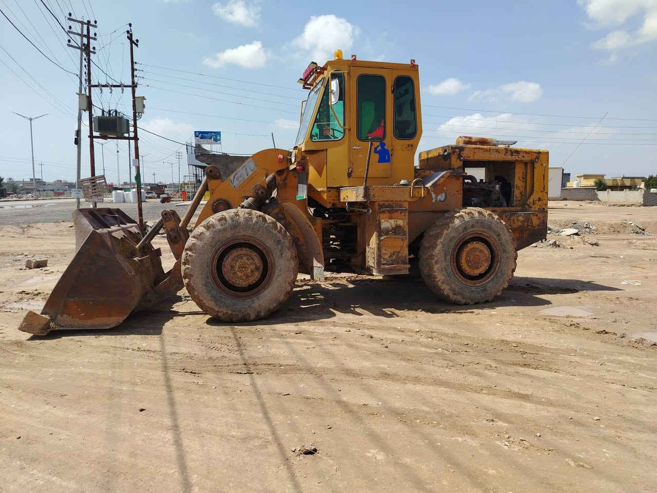 السلام عليكم ورحمة الله وبركاته
شفل 70لبيع موديل 79رقم بغداد ألماني كير تركم محرك خير من الله المحرك105بي بريك
السعر 140 /*********** المكان بغداد تقاطع النهروان
