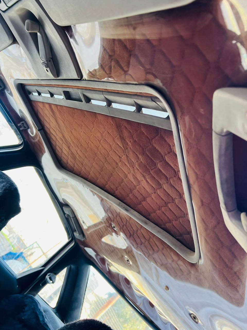 السلام عليكم اوبل فكترا موديل 1992 حجم 16 قايش عريض محرك كير شرط تايرات جدد حداديه  شرط التحويل او وكاله السعر 38وبي مجال بسیط الشراي يتصل مكاني كركوك حي الخظراء *********** كركوك, العراق
