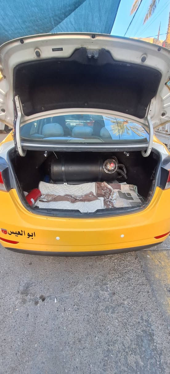 سلام عليكم النترا موديل 2015 وارد امريكي حادثه تعال خاص ودزلك السونار مالته تخم تاير جديد منضومه غاز ⛽️ بيه صاله تسع تشهر من شاده صدره ٨٥ بل ميه نضيف البنيد الصبغ ماته مكشر السعر 98 وبيه مجال مكاني بغداد الشعله حي الجوادين *********** مصفره هيئه السنويه الفين 2026 / شهر التاسع 9 /11 تنتهي / مشروع وطني السياره بسمي
