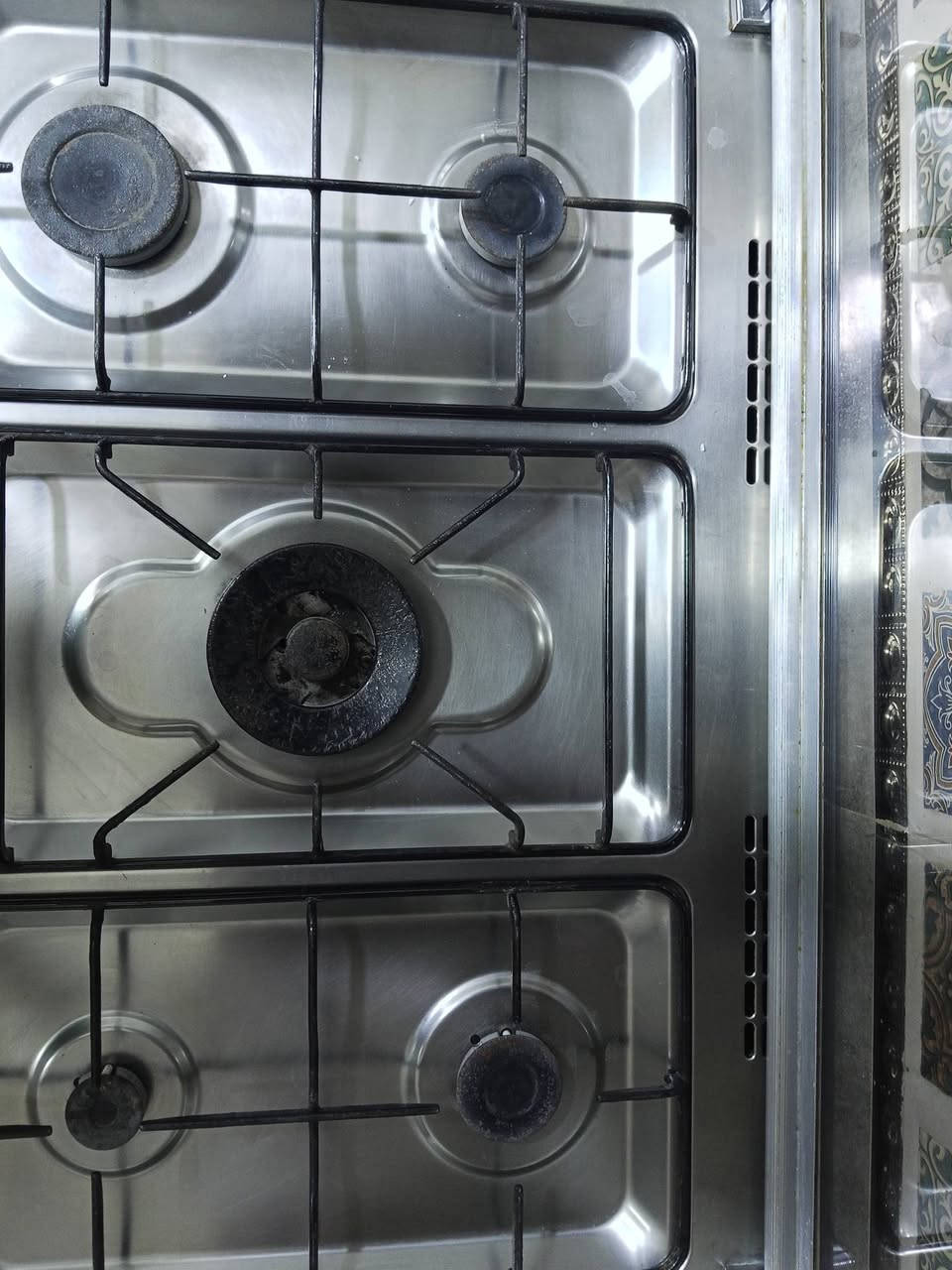 سلام عليكم طباخ إيطالي عيون الطباخ  مستعمل جديد السعر 150
الفرن شغال فوك  وجوه 

العنوان التاجيات العز  رقم الهاتف ***********
