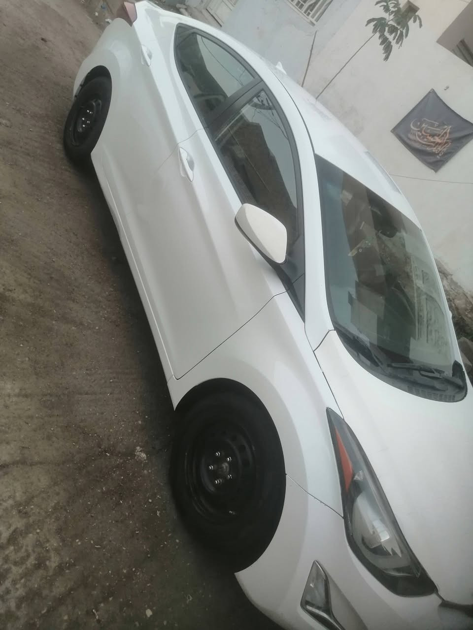 النترا ١٦ أمريكي واسط بس بنيد مبدل بدون ايرباك سعر ١١٥ وبيه مجال.... (***********)
