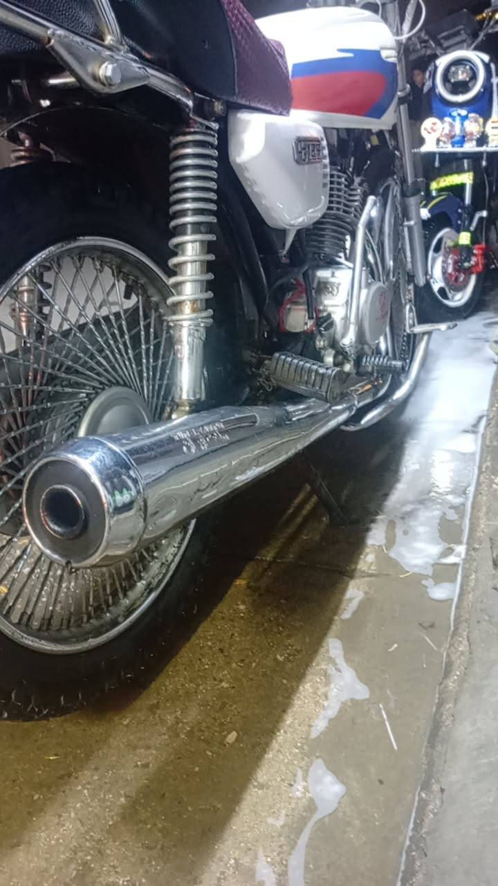 سلام عليكم دراجه 4كير للبيع اوراق موديل 2020 وبيه ونقص كهربائية ودراجه خير من الله المكان بغداد شهداء البياع السعر خاص ***********
