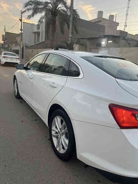 السلام عليكم   ماليبو ٢٠١٨ كامله من كلشي  مابيها اي نقص حادث جانبي باب خلفي عكس السايق 
فول عدا البنوراما 

 Lt2 
مكانها بغداد/الدوره/شارع الميكانيك
الحادث مو بجم حادث خلفي للاستفسار 
***********
