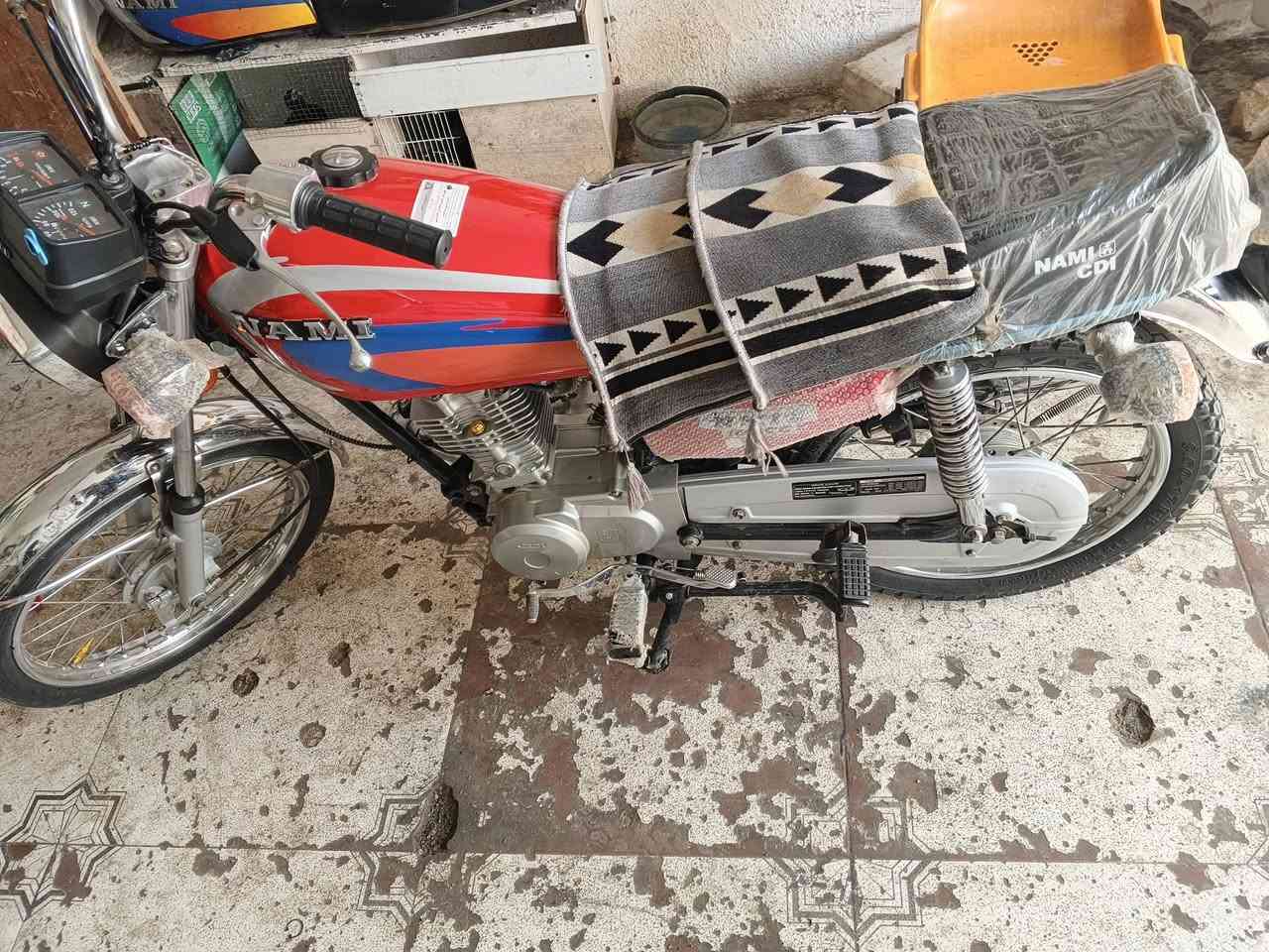 سلام عليكم دراجه للبيع تعمير بدون اوراق مبدل بيه ولفات فقط السعر 650 وبيه مجال بسيط


**إذا كنت صاحب هذا الإعلان وتريد حذفه لأي سبب، رجاءا أرسل رسالة إلى الدعم الفني**