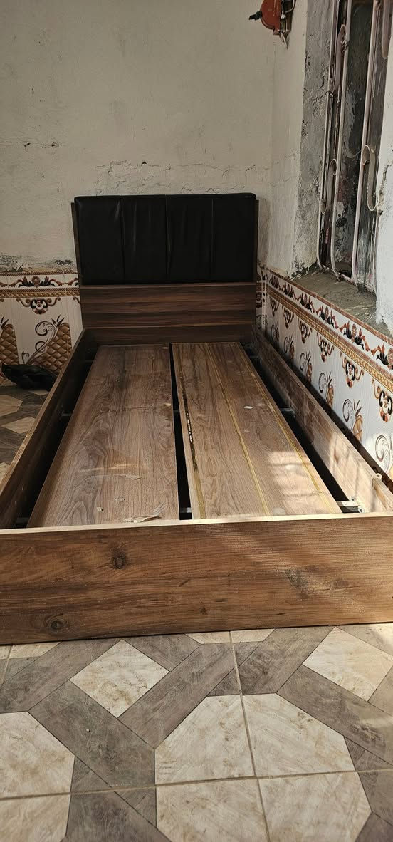 مرحبا في مزاد الثقه اشتري وابيع كافة الأثاث المنزلي المستخدم النضيف واتس اب ***********
