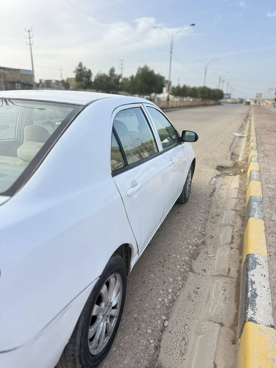 السعر(42 )بيوايدي موديل 2016)( G3)  أوتوماتيك حره تحويل بكل وقت مصفره غرامات مكينه وكير مكفولات البدي لاضربه ولا تبديل مكفول تكحيل اخياس فقط والباقي كفاله كهربائيات حساسات كله شغاله فول مواصفات جاهزه من كلشي  حداده  وتخم تاير هسه شادهن 
الاتصال ‭0785 857 3113‬متوفر واتساب
المكان العماره
