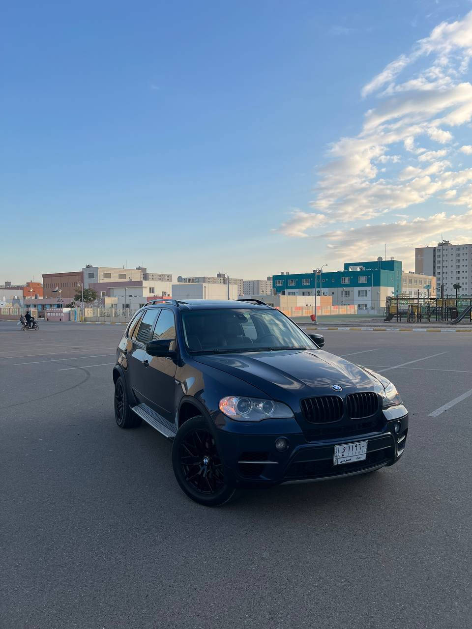 سلام عليكم X5 للبيع مكينه N55 المرغوب سياره مال جناي كلين تايتل بيهه 3 قطع ب عراق سياره جديده مابيهه نقص برغي للاستفسار الاتصال على الرقم ***********
