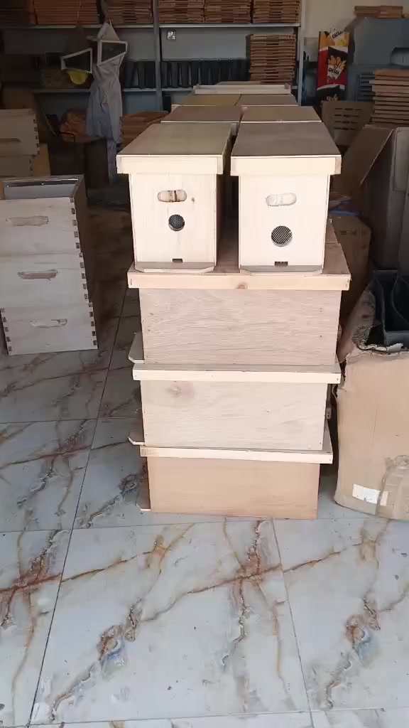 سلام عليكم مصداقيتنا قبل كل شي. 
 متوفر جميع مستلزمات النحل. 
خدمه توصيل متوفره لجميع محافظات العراق 
***********
