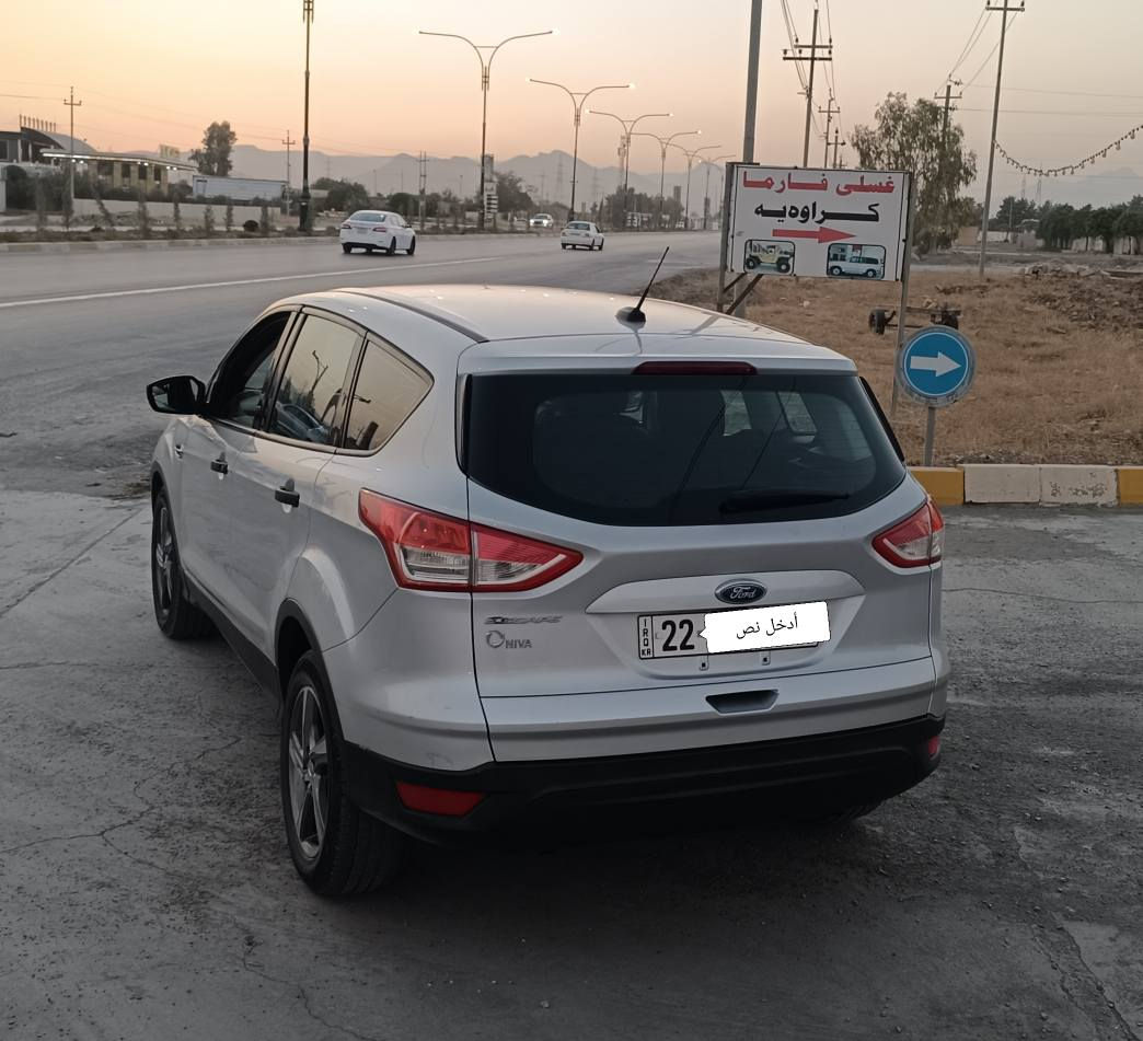 ***********
103 $
فۆڕد ئیسکەیپ 2014
شەریکەی نیڤا
مەکینە 25
مواسەفات بەسمەو شاشەو  کامێرا تەبرید مەرکەزی ویل کەپ نمونە لەجوانی و پاکی بۆنیت و دەرگایەکی بۆیاخە بەبێ ناو بێ ئێرباگ سەنەوی تا 2029 نوێیە 140 میل ڕۆشتوە .... رانية, السليمانية
