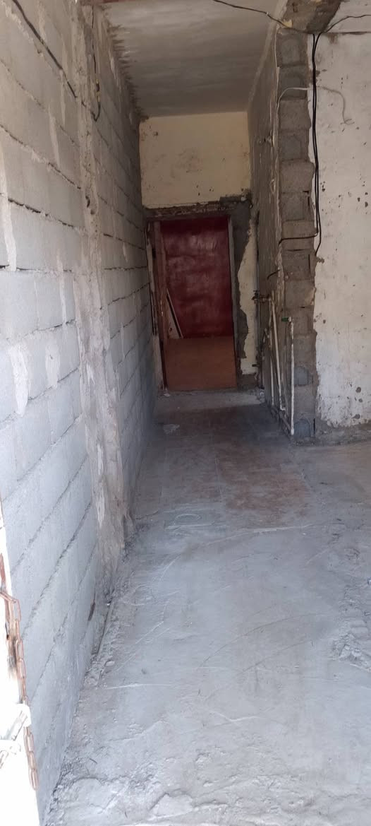 السلام عليكم بيت 100 متر يحتوي على غرفه كبيرة وصحيات وصاله العنوان نهاية حي اور حي الزهراء المنطقة النقابل جامع بيت المجيسر اجاره 175 وبيه مجال واتساب ‏‪***********‬‏
