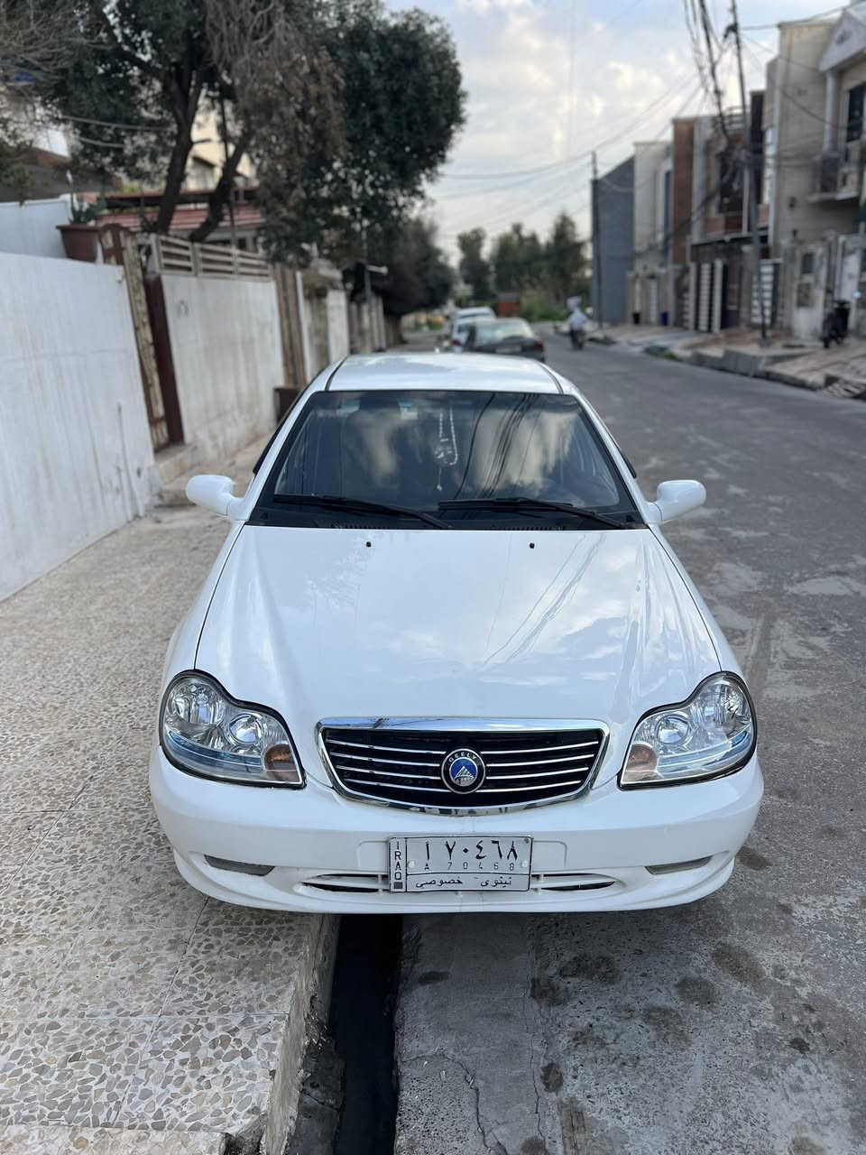 السلام عليكم 
للبيع موديل 2013 قصه حديثه 
كير ومكينه شرط 
رقم الماني سنوية عظم 28 
طخم تاير جديد 🆕 
داخل اسود 
ماشية 190 
شرعي بل موصل شرط تحويل 
بدون صبغ او ضرر فقط مكان كرت وبارد كم مكان 
كابون بيها ورقي شغال كبل تفول شرط 
وباقي سياره خير من الله 
والسعر 55 وبيها شويه مجال لشراي 
*********** واتساب موجود 
موصل حي البكر
