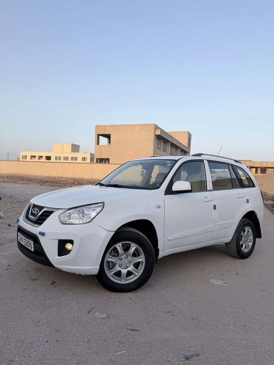 السلام عليكم
شيري تيكو2013رقم قادسيه دولي بسمي 
سنويه و هزه جديده
كفاله عامه من الضربه والفتح والصبغ عده تلكيط خياس شي قليل
السياره جديده كلش وفول موصفات وكلشي بيه شغال
كشاف ظبابي امامي خلفي مكينه وكير بلكارتون جدد 
تخم تاير جديد وحداديه جدد شرط 
غرفته نضيفه جدا و مامكسره 
وسعره57وبيه مجال بسيط
مكانه بابل القاسم 
***********
