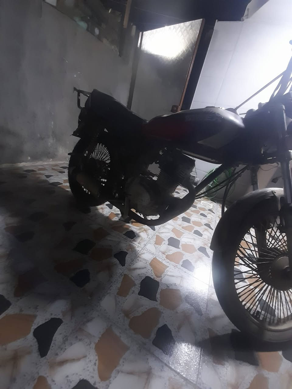 تايكر موديل 19 دراجة نضيفة بس محرك كايم دهن درجة أولى اديرلها امدرايها السعر 150 وبيها مجال للشراي مكاني بغداد الدورة


**إذا كنت صاحب هذا الإعلان وتريد حذفه لأي سبب، رجاءا أرسل رسالة إلى الدعم الفني**