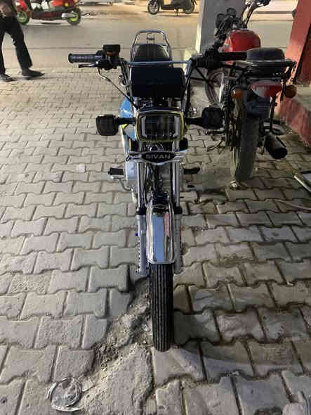 دراجه إيراني للبيع خمسه كير 
مواصفات بصمة أيد وبصمة
ريموند نظفه 80بالميه
المكان بغداد الحريه موبايل***********
