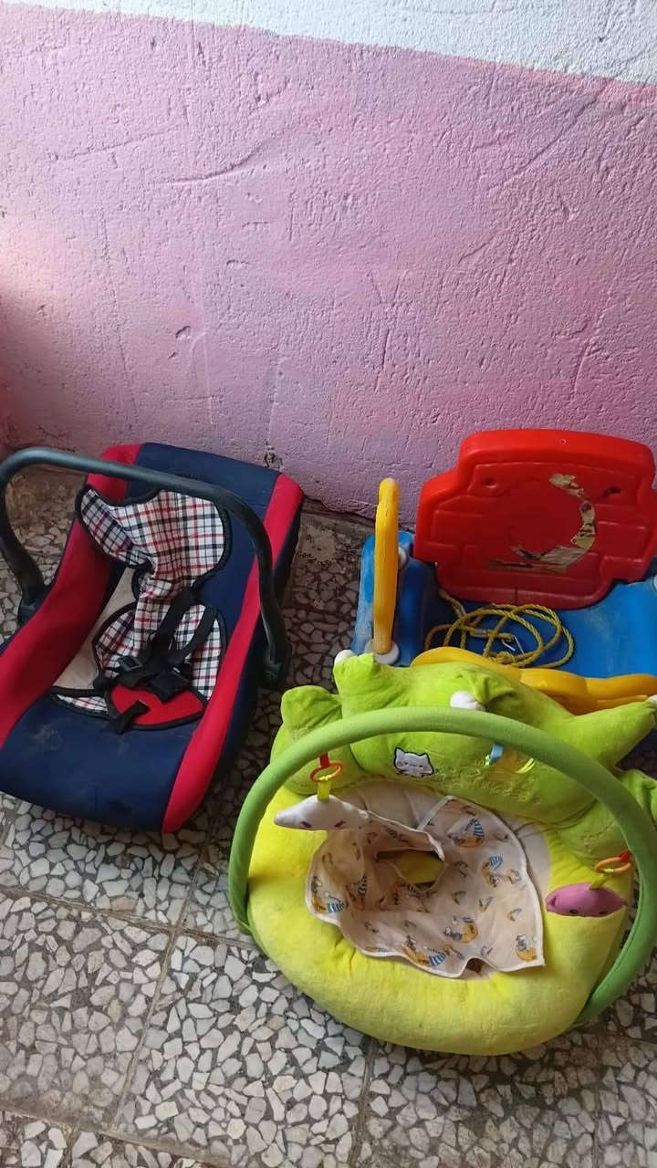 غراض اطفال للبيع مكان النجف لآستفسار
 على الرقم ***********
