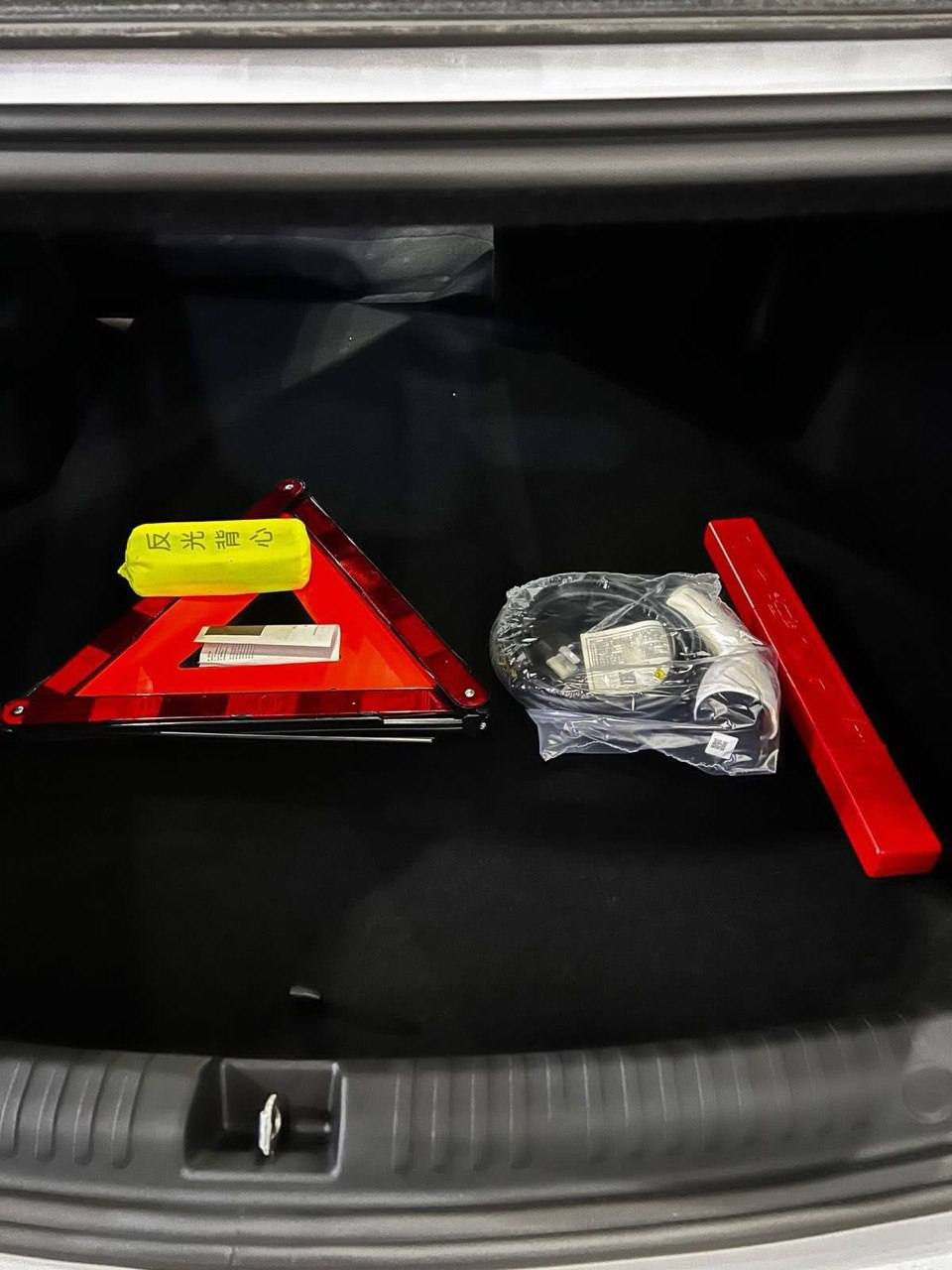 دستروير للبيع بسعر مناسب جدا ممشى الف فقط 
قفل ب ١٥ مليون ونص 
للتواصل 
***********
