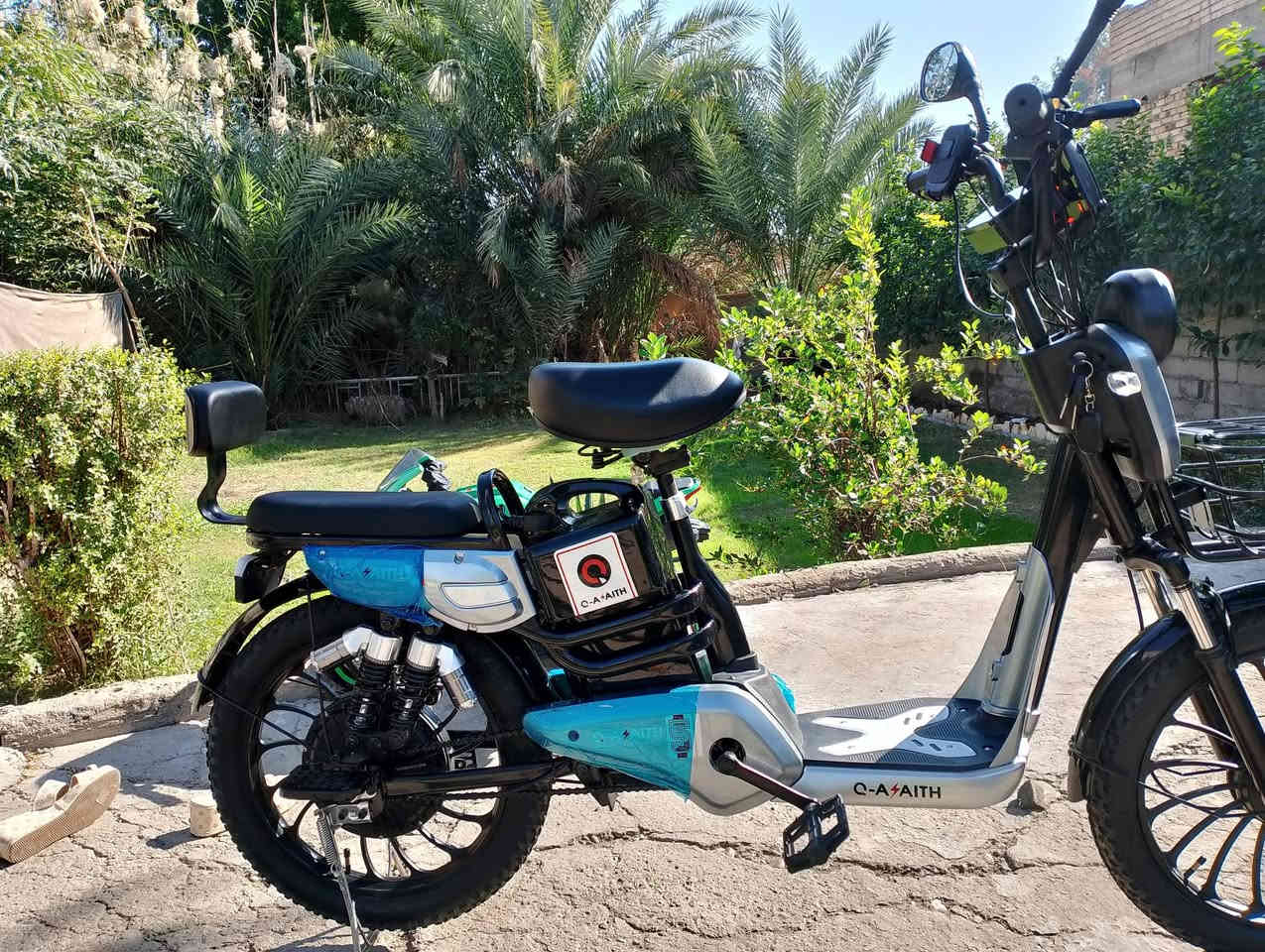سلام عليكم دراجه كهربائيّة شحن
للبيع السعر 500 وبيهه مجال 
خاص مفتوح 
حله ناحية النيل 
***********
