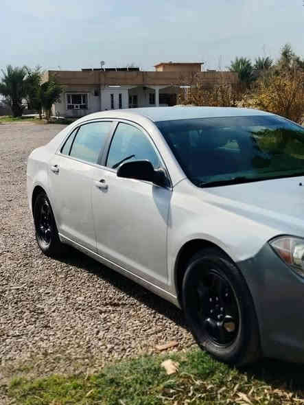 السلام عليكم 
ماليبو 2011 للبيع نضيفة جداً 👍
السعر مناسب ( ٧٩ ورقة وبيها مجال)🔥
مواصفات معروفه
محرك ٢.٤ المرغوب 
ضرر قطعتين باب السكن والامامي والسكن الخلفي 
السيارة جاهزة من كلشي 
مكان السيارة كركوك الحويجة
للاتصال ***********
*********** الحويقة
