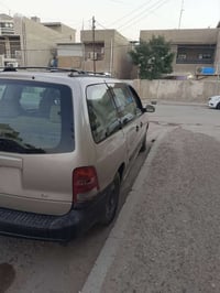 فورد وندستار 2002جاهزه نقص بس كمبريسر تبريد وعمبار خلفي مكينه كير افلو...