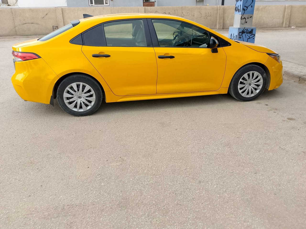 السلام عليكم
كورلا للبيع ٢٠٢١  مواصفات LE وارد أمريكي رقم قادسية
حادثه جوملغ امامي فقط بدون حادث بالعراق 
ادخل على رقم الشاصي  مرفق مع الصور شوف صور الحادث
السعر ١٥٥ وبيع مجال قليل  مكان السياره ديوانيه
للاستفسار  ***********   و  ***********
