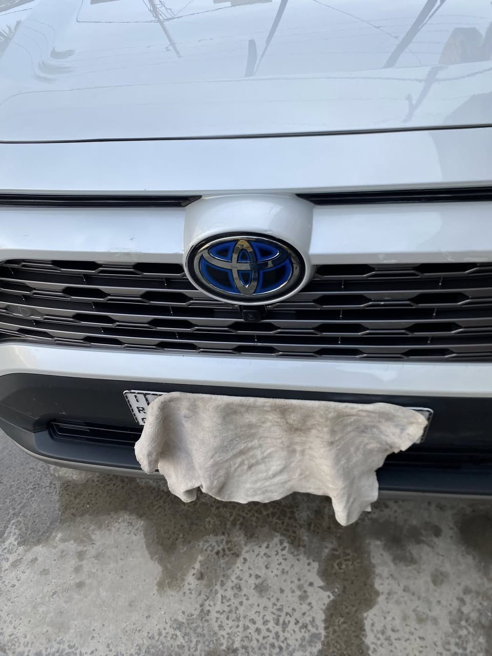 راف فور للبيع موديل 2024 لمتد فول مواصفات رقم بغداد عداد 27 الف ميل السعر 28 الف دولار بغداد المنصور ***********
