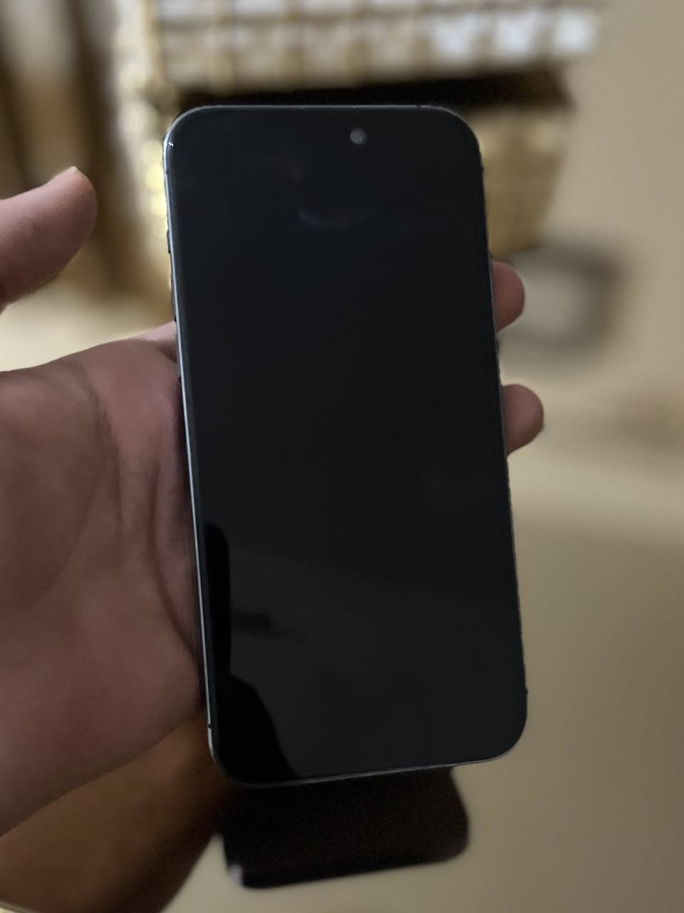 السلام عليكم ايفون ١٤ برو ماكس 
ذاكره ٢٥٦ 
شرق اوسط 
نموذج M
جهاز مبدل بطاريه وشاشه وكامره اصليه 
والبطاريه ١٠٠


**إذا كنت صاحب هذا الإعلان وتريد حذفه لأي سبب، رجاءا أرسل رسالة إلى الدعم الفني**