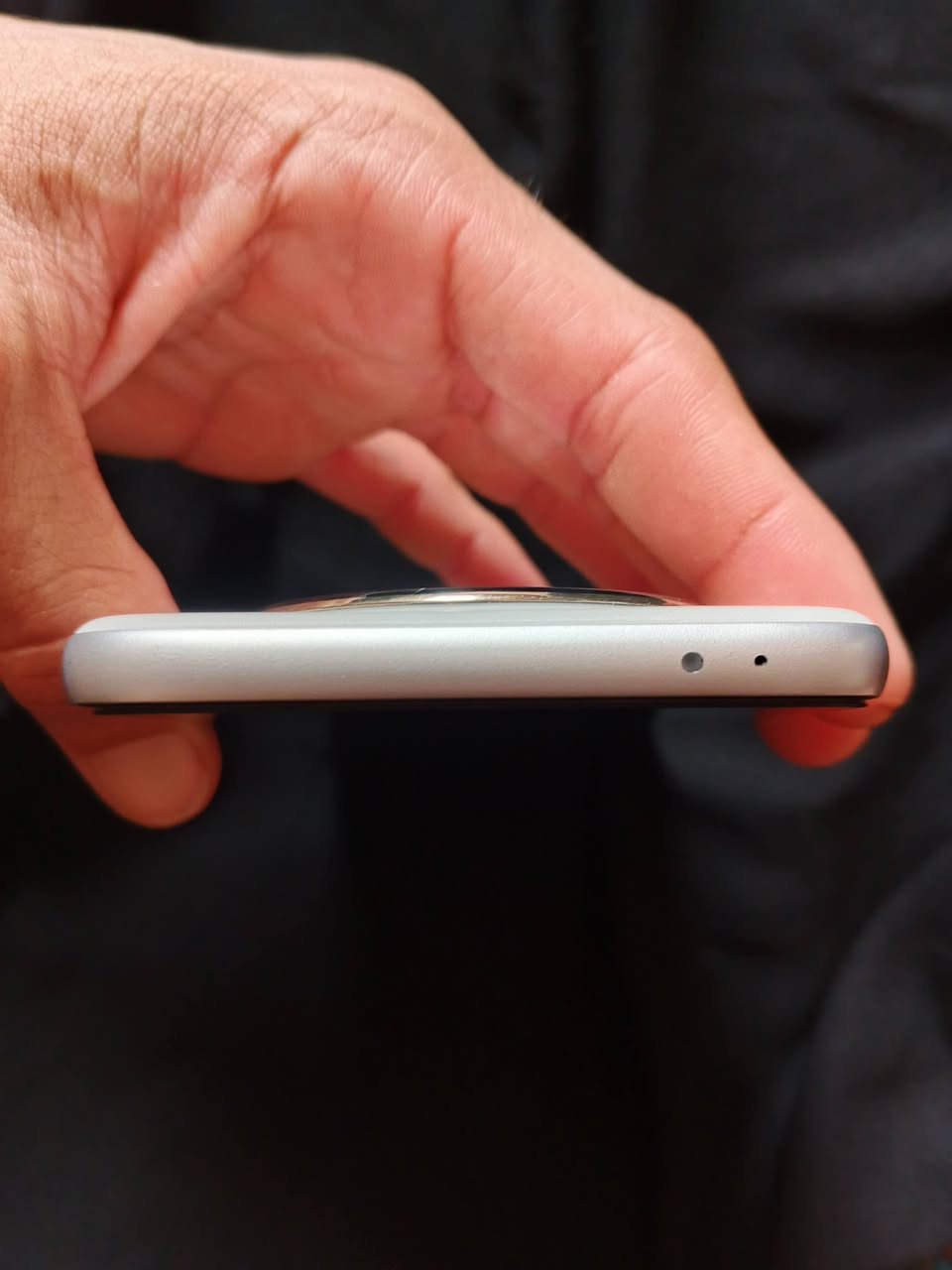 سلام عليكم للبيع 
هونر اكس 9 سي سمارت 
ذ256
ب5800🔋
سعر 250 بي مجال 
توصيل ماعدي 
مكاني واسط 
ذ مو شراي عليك علي لا تدخل خاص 
يرهم مرواس حاسبه او لابتوب او جهاز
حسب لقناعه + كامل ملحقات مستخدم 25 يوم فقط 
+ مبدله فقط جامت لكامرات لباقي بلادي 📱خاص مفتوح


**إذا كنت صاحب هذا الإعلان وتريد حذفه لأي سبب، رجاءا أرسل رسالة إلى الدعم الفني**