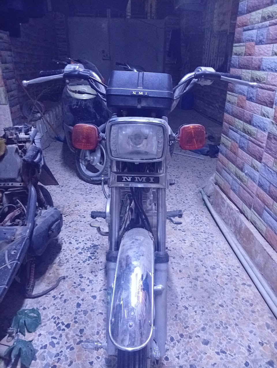 سلام عليكم شباب دراجه ايرانيه شلامجه مكينه نامه اوراق سكنر موديل 2025 ماكني عماره ميسان هذا رقمية ما متواجد بل فيس ***********
