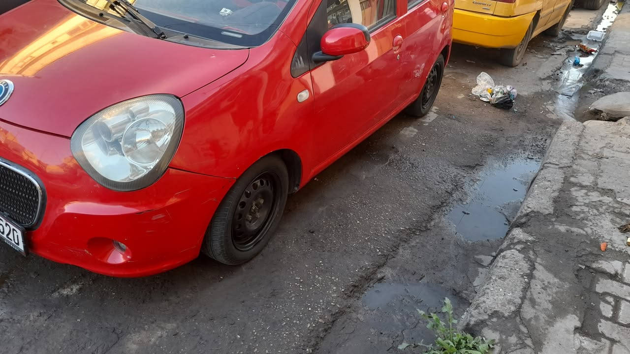 سلام عليكم جيلي باندا موديل ٢٠١٣ بغداد اوتماتيك سنويه والارقام جديده هزه جديده مكينه وكير نضيفات كهربائيات كلها شغاله تبريد شغال بيها قطعه صبغ نص الجاملغ دوشمه جديده صدر امامي جديد للبيع عارضها ٤٨ وبيها مجال للتواصل ***********مكاني بغداد
