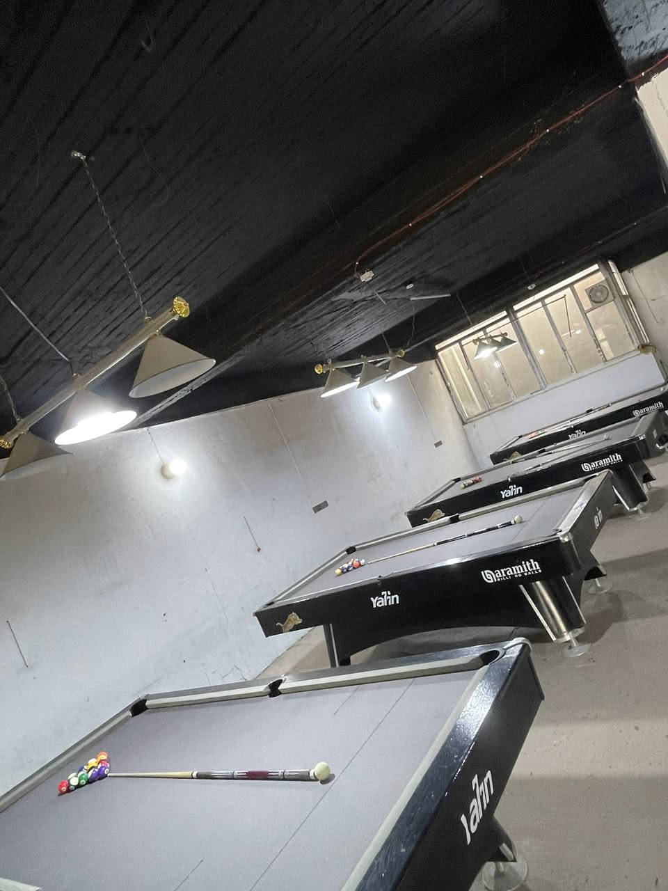 السلام عليكم 4ميوزه اخوات مثل ما موضح للبيع او مراوس بسوبر ماستر نظيفات المكان كربلاء ***********
